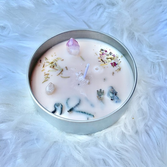 Serenity & Healing Aromatherapy Candle w Amethyst - Picture 10 of 14